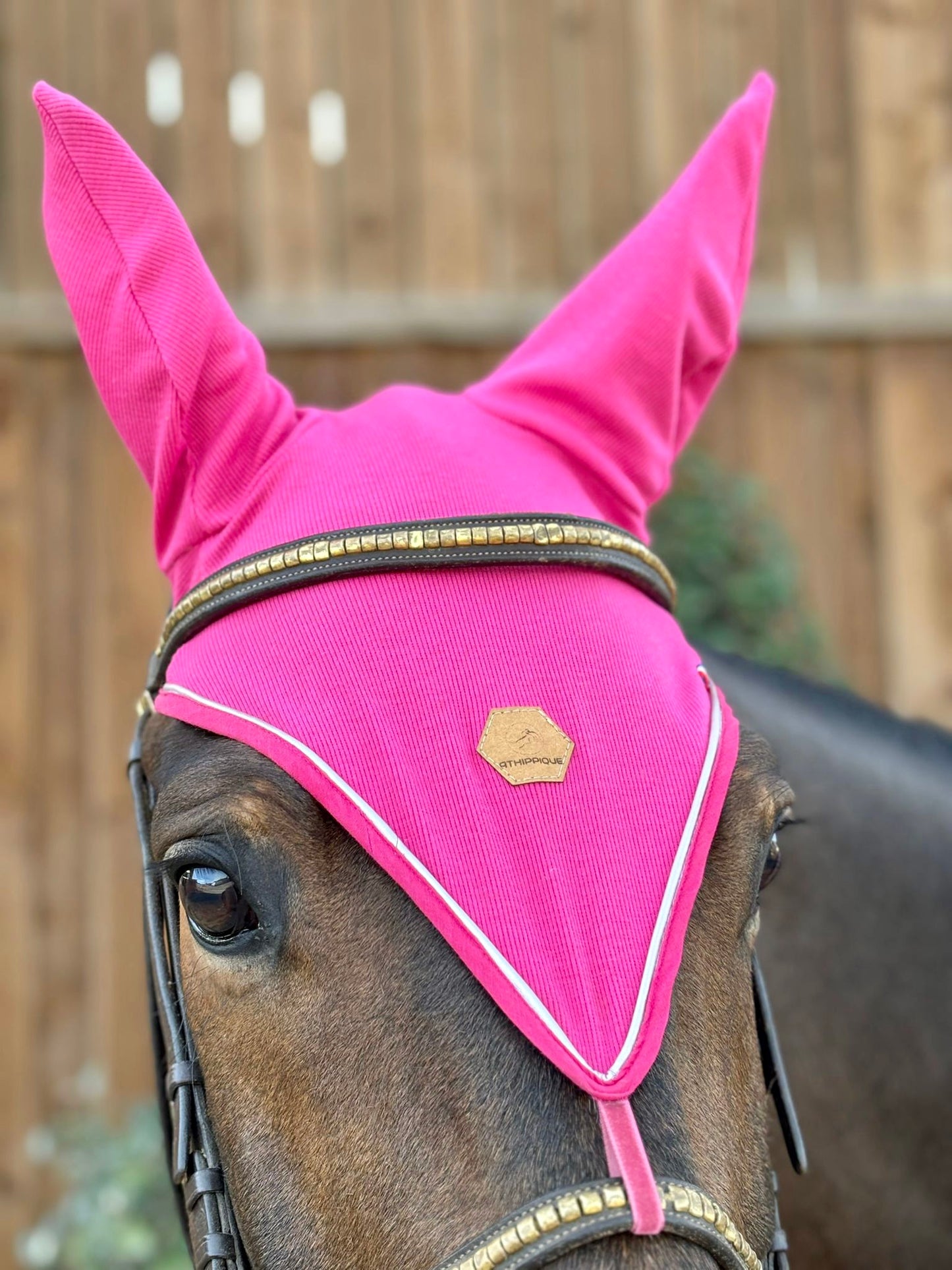 Bonnet cheval Fuchsia-coupe longue
