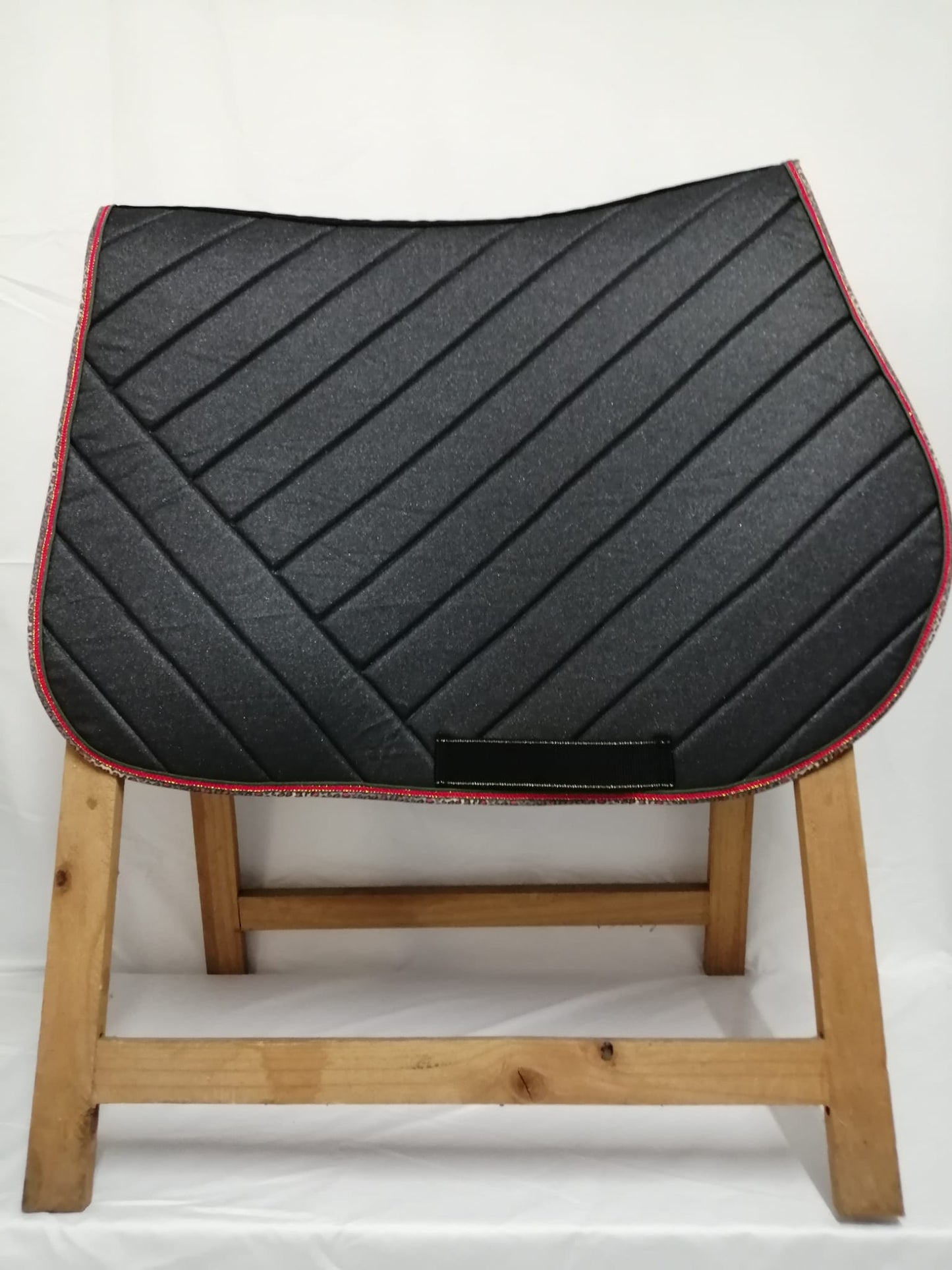 Tapis de selle noir pailleté version léopard